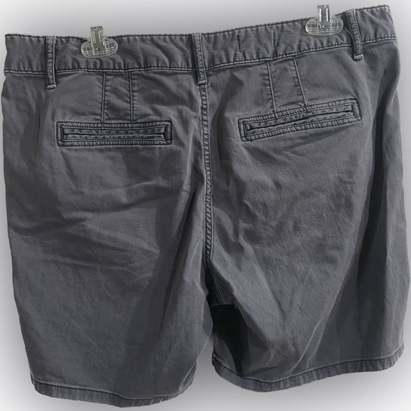 Gap Ladies Navy shorts. Size 10. Super cute! - Picture 2 of 4